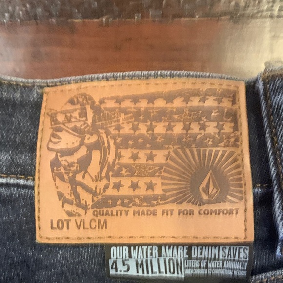 Volcom Vorta Men’s Dark Blue Slim Straight Jeans with Reinforced Front Panels - Picture 3 of 4